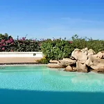 아파트 Il Giardino Degli Oleandri-4 By Interhome *