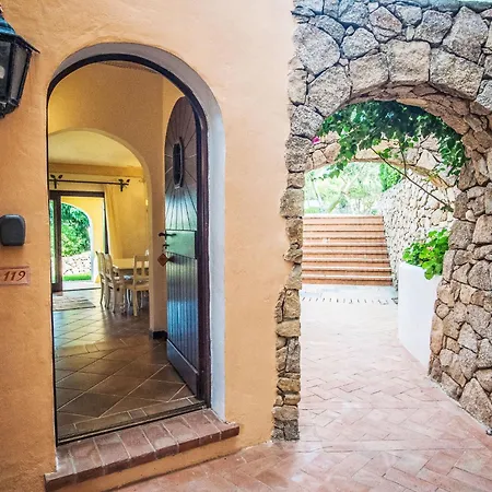 Apartman Il Giardino Degli Oleandri-4 By Interhome Liscia di Vacca